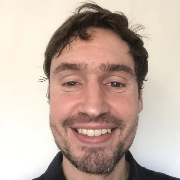 Dr Dan Hammond