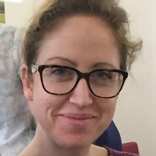 Dr Amy Dissanyake